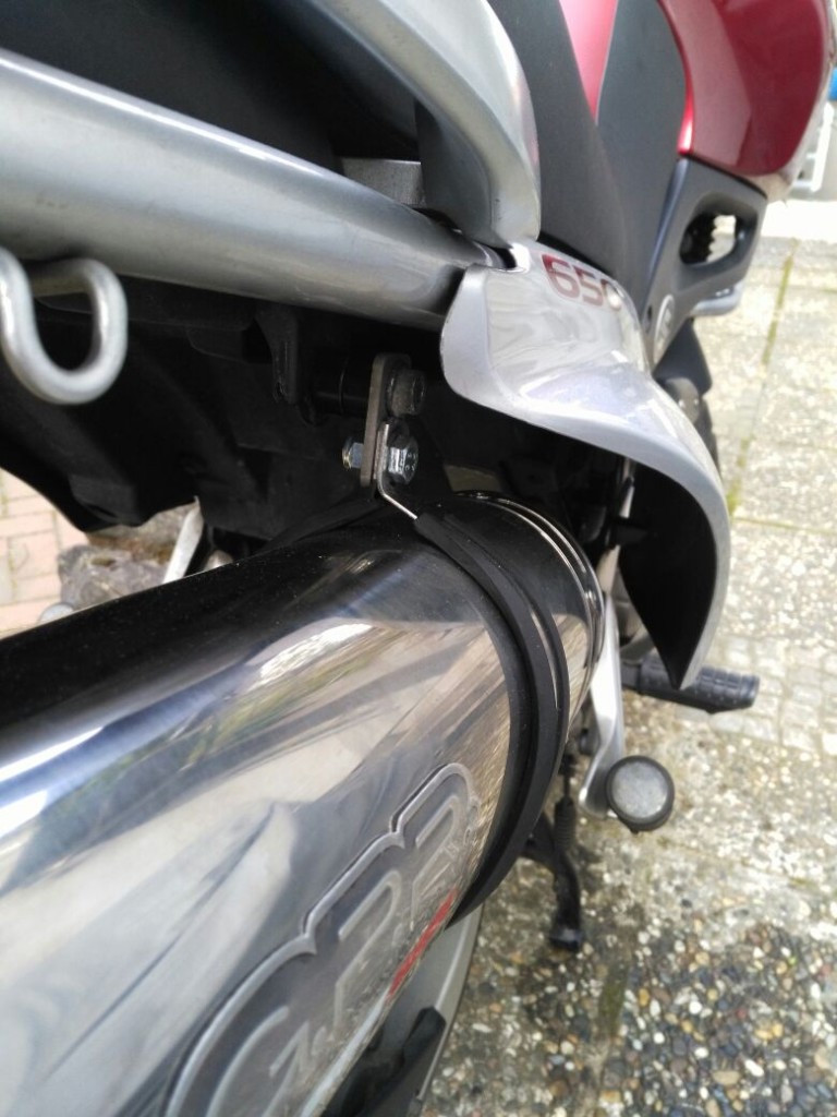 WhatsApp Image 2017-04-11 at 09.58.56.jpeg (107.37 KiB) 4995 mal betrachtet Adapterplatte und einzige Halterung des ESD