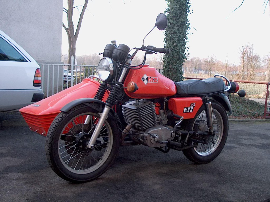 MZ-ETZ Gespann.JPG